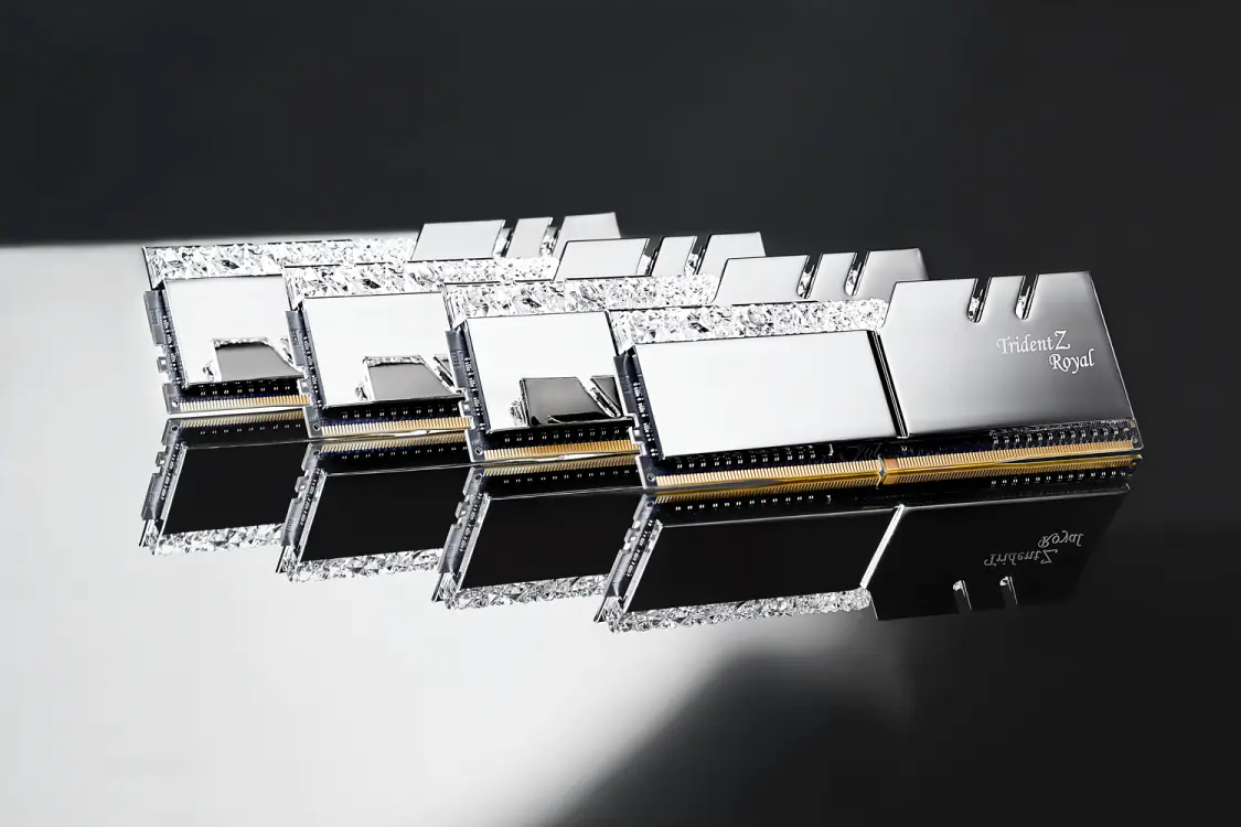 G.Skill Trident Z Royal Series - DDR4 - Kit F4-3200C16Q-64GTRS