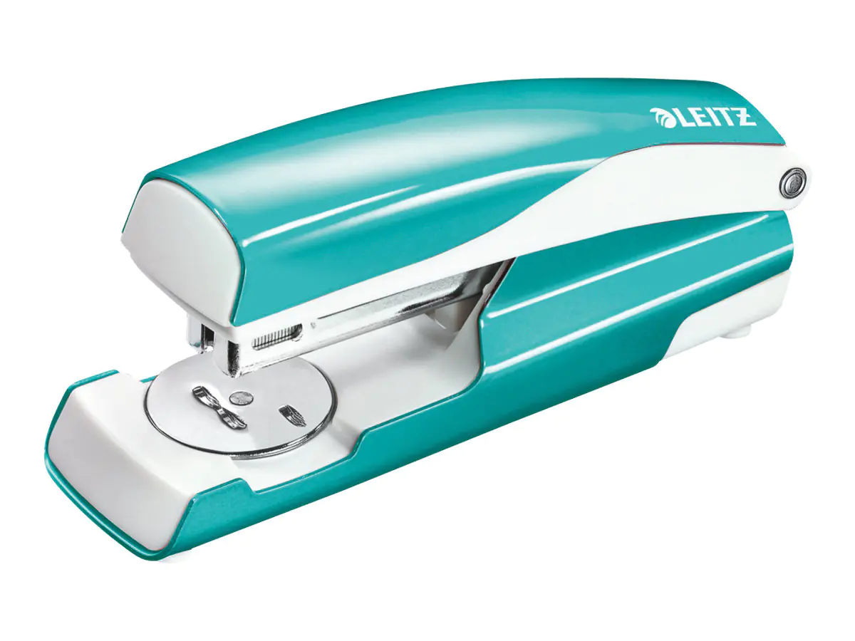 Esselte Leitz WOW 5502 - Hefter - 30 Blätter / 3 mm 5502-10-51