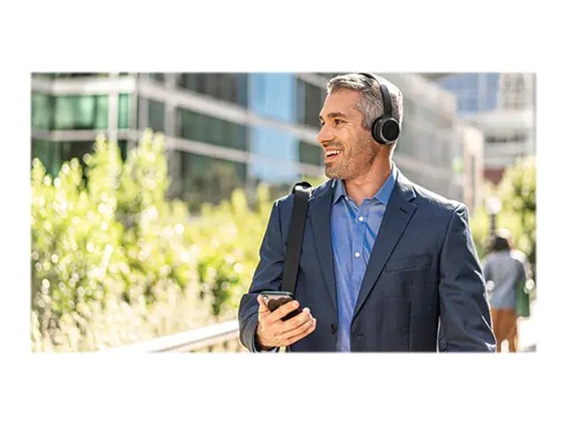 Cisco Headset 730 - Headset - On-Ear - Bluetooth - kabellos - aktive Rauschunterdrückung - Carbon Black - mit Ladestation - für Cisco DX70, DX80; IP DECT Phone 6825; IP Phone 88XX; Unified Wireless IP Phone 8821