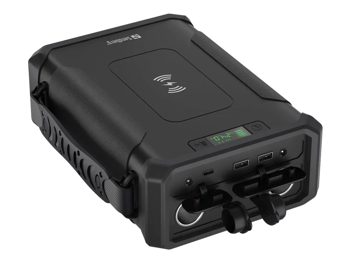 Sandberg Active Survivor 8in1 - Powerbank + AC-Netzteil + Kfz-Netzteil 32700 - 96000 mAh - 307.2 Wh - 180 Watt - 5 A - PD, QC - 4 Ausgabeanschlussstellen (2 x USB, 24 pin USB-C, DC5521)