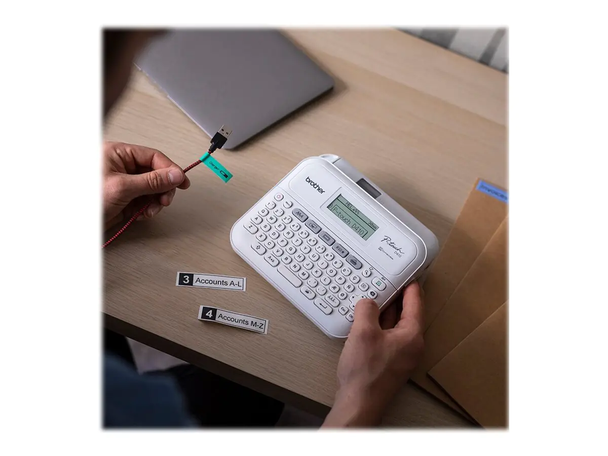 Brother P-Touch PT-D410 - Beschriftungsgerät - s/w - Thermotransfer - 18 mm Breite - 180 dpi - bis zu 20 mm/Sek. - USB - Cutter - 5-zeiliger Druck, Druckvorschau, Spiegelschrift, Vertikaler Druck - Grau, weiß