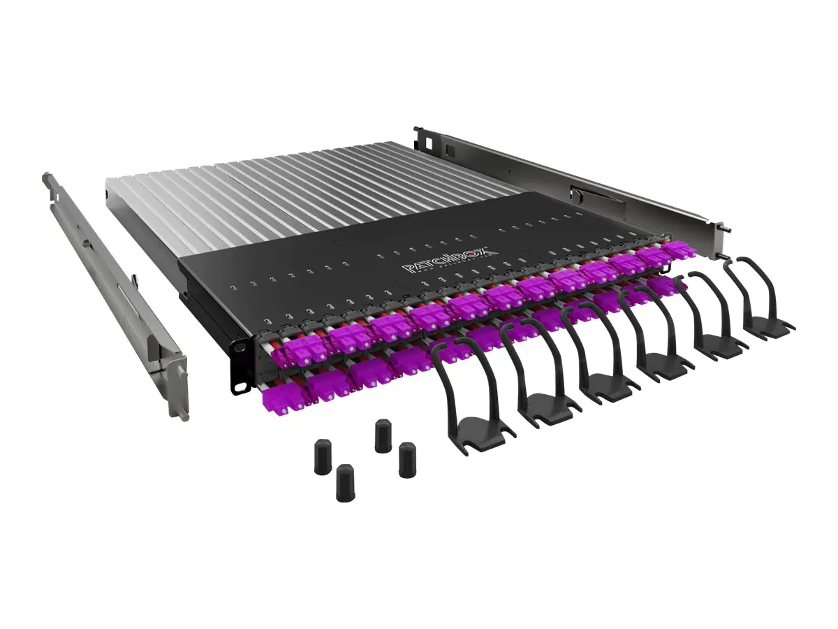 PATCHBOX PLUS+ SYSTEM OM4 - Glasfaser-Kabelmanagementsystem mit selbst einziehenden Patchkabeln - 1.7 m - RAL 9005 - 1U - 48.3 cm (19") - 24 Ports